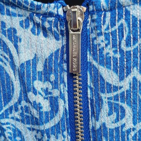 Michael Kors Blue White Print with Metalic accents  Sleeveless Top size Medium - Picture 4 of 11